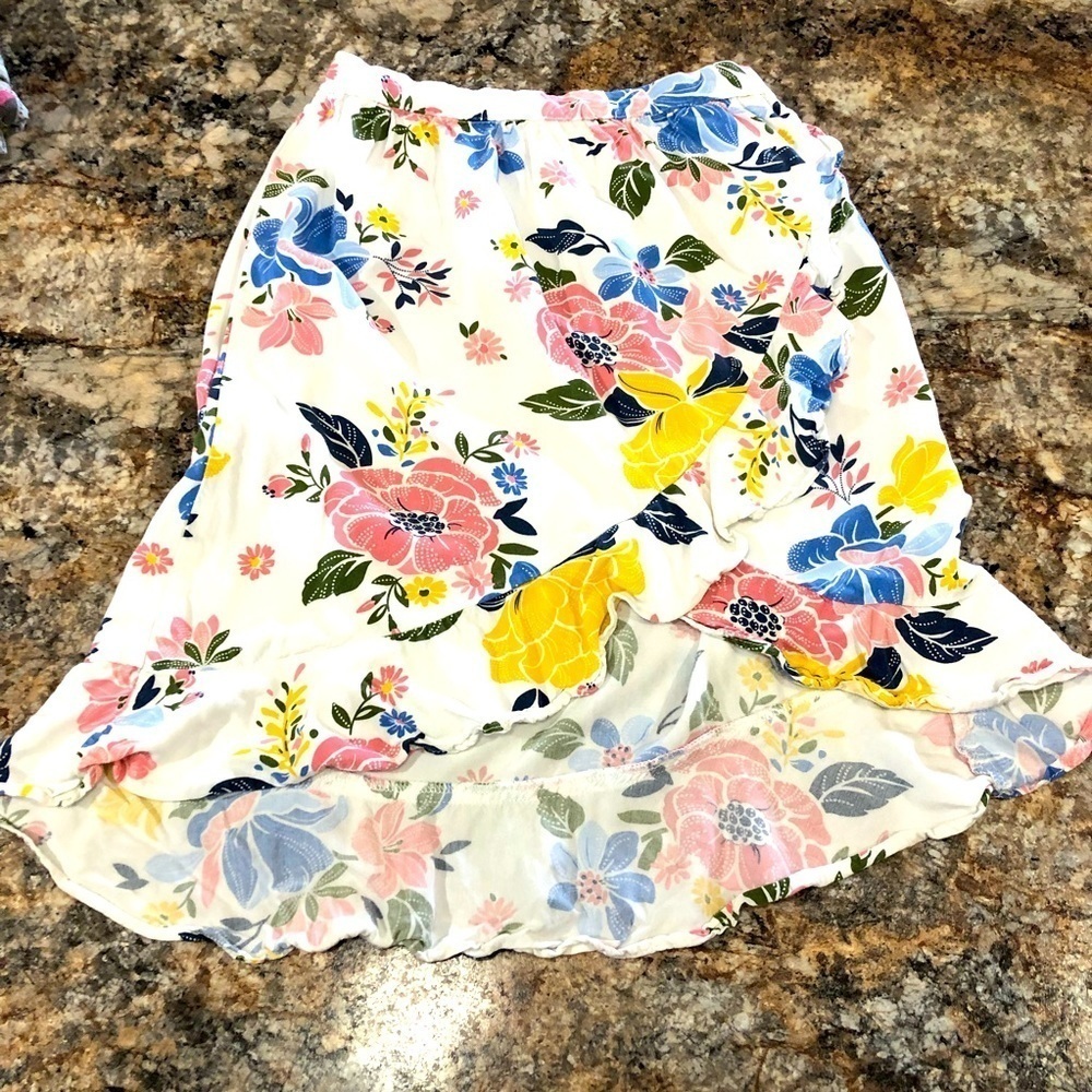 Carter’s White Floral Skirt Girls size 6